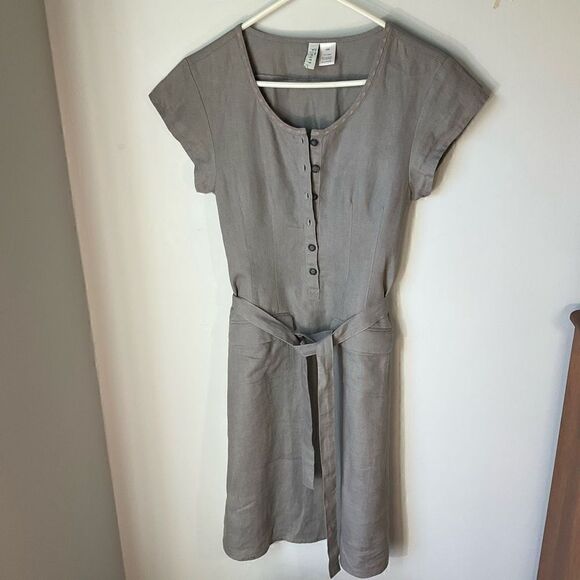 Sahalie Grey Linen Shirtdress. XS. Half Buttonup. Flap pockets Beautiful - Picture 2 of 9